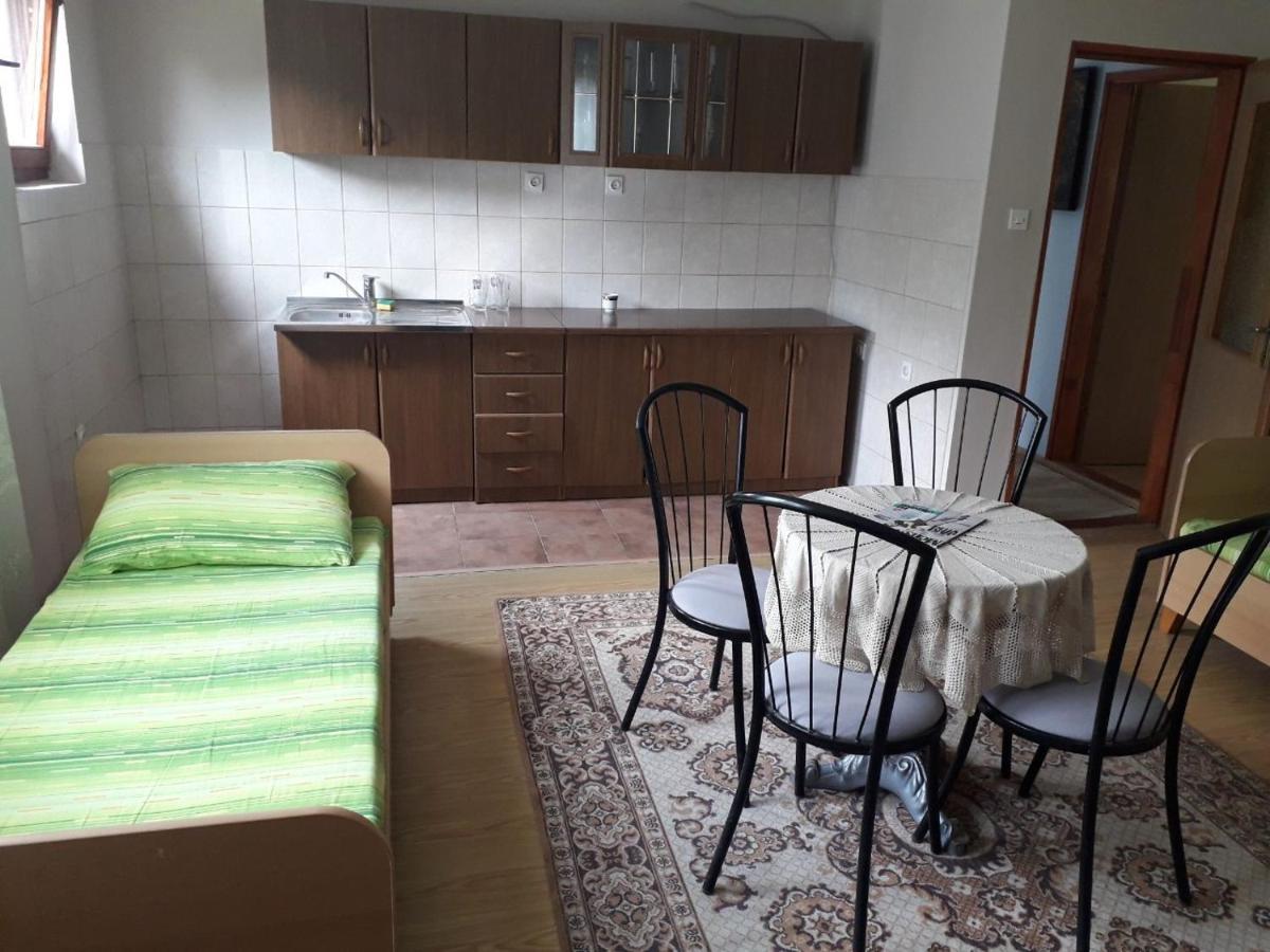 Prenociste Vitas Bed & Breakfast Miljevina Luaran gambar