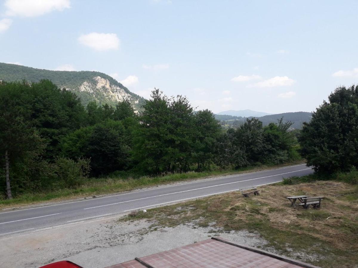 Prenociste Vitas Bed & Breakfast Miljevina Luaran gambar