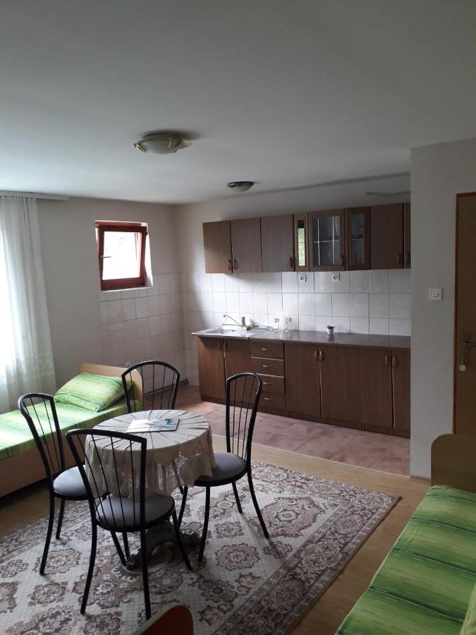 Prenociste Vitas Bed & Breakfast Miljevina Luaran gambar