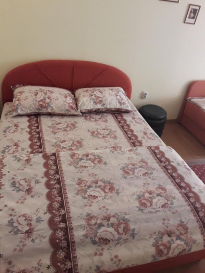 Prenociste Vitas Bed & Breakfast Miljevina Luaran gambar