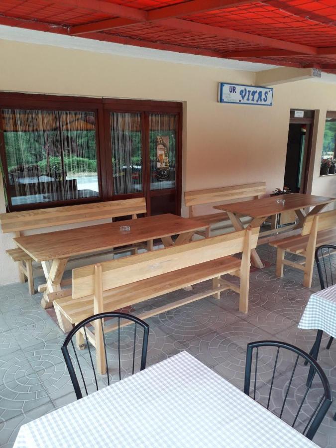Prenociste Vitas Bed & Breakfast Miljevina Luaran gambar
