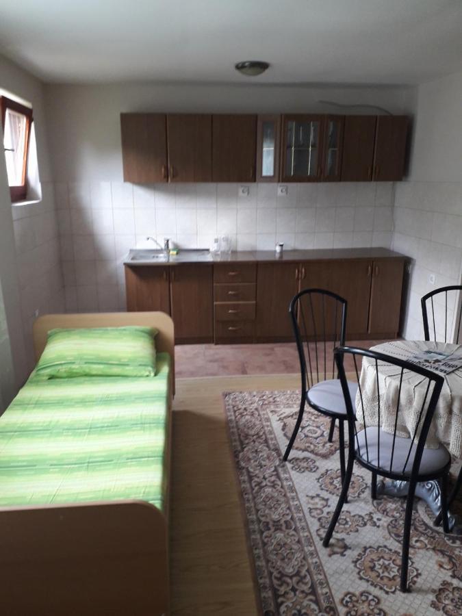 Prenociste Vitas Bed & Breakfast Miljevina Luaran gambar