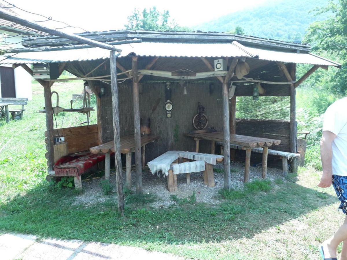Prenociste Vitas Bed & Breakfast Miljevina Luaran gambar